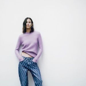 Lilac Crewneck Fitted Sweater - Women